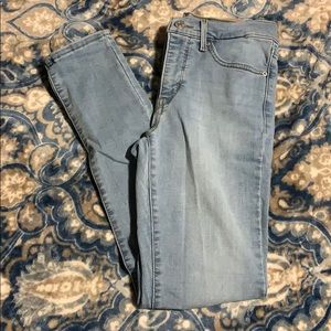 🌸 levi’s shaping skinny light wash jeans